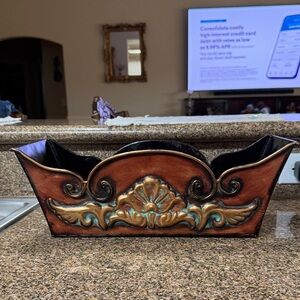 17-1/2”w x 7-1/2”d x 6-1/4”h Scalloped Edge Metal Container Rectangular Planter